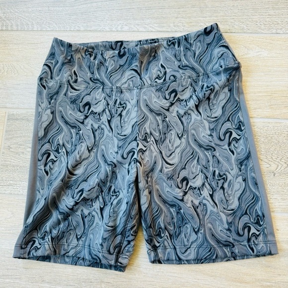 Victoria’s Secret Pink Active Retro Biker Shorts Size S - Picture 2 of 3